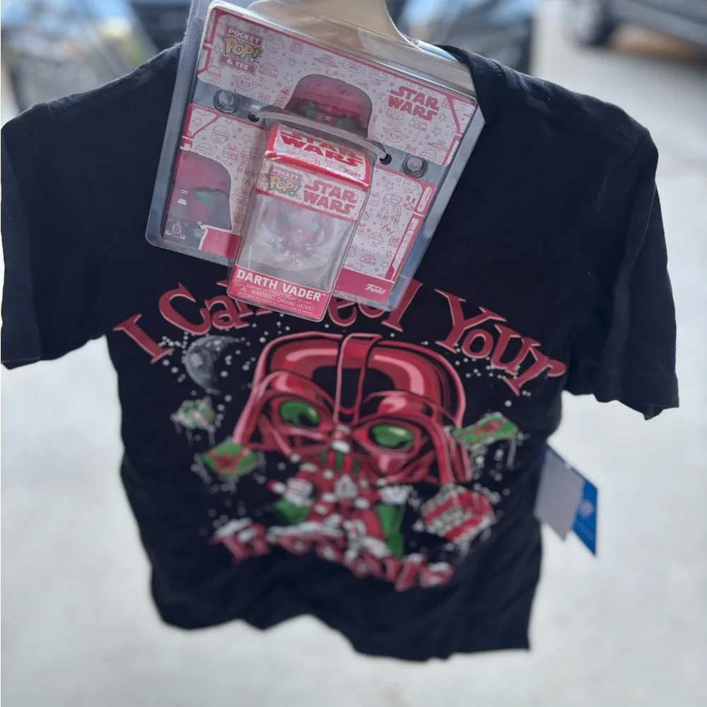 Star Wars XS Christmas Shirt & Figurine